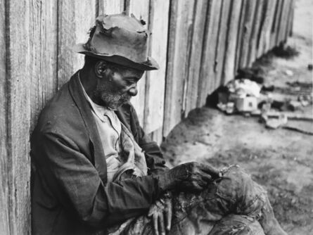 Marion Post Wolcott, ‘The Whittler, an old man (ex-slave) Camden, Alabama’, 1939