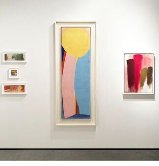 Leslie Feely at Art Miami 2018, installation view