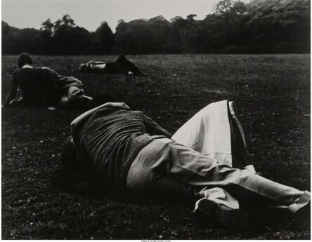 Bill Brandt, ‘Sunday Evening, The Kissing Point, Hyde Park, London’, 1936
