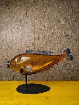 Hugh Findletar, ‘FishieZ ochre-silver’, 2020