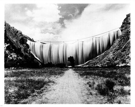 Christo and Jeanne-Claude, ‘Shunk Kender Original print 「 Christo & Jeanne-Claude Vallley Curtain 」’, 1971