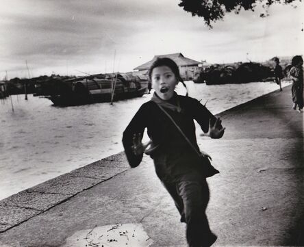 Agnès Varda, ‘Chine, fillette au quai de Canton’, 1957