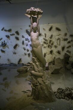 Liang Shuo 梁硕, ‘女娲’, 2014