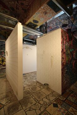 Threshold: Porcelain Works by Jacintha Clark, installation view