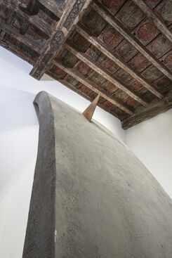 Mauro Staccioli: Lo spazio segnato / Marking space, installation view