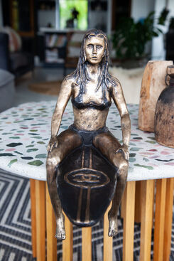 Dayle Wheeler, ‘surfer girl’, 2023