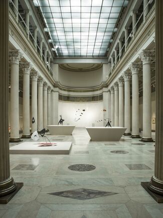 Alexander Calder: Retrospective, installation view