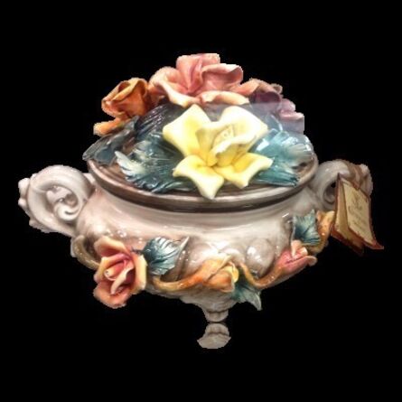 Baroque/French/Germ/Flemish, ‘308 Genuine Capodimonte Bowl and Lid/Centerpiece - Ceramic - Made in Italy’, 1980's