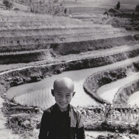 Agnès Varda, ‘Chine, enfant devant les rizières vers Chongqing’, 1957