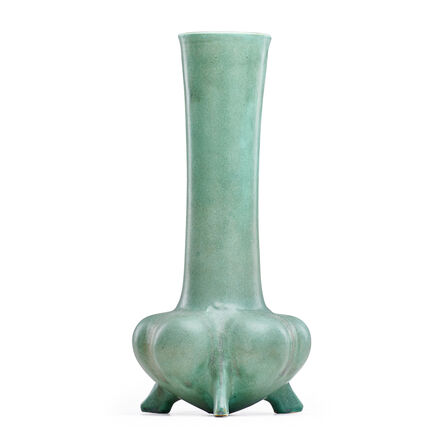 Teco, ‘Tall Footed Three-Lobed Vase, Terra Cotta, IL’, 1910s