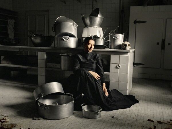 Cover image for Marina Abramović - The Kitchen