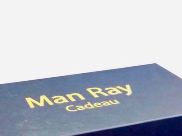 Cover image for Man Ray 'Cadeau'