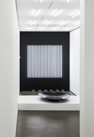 Carsten Nicolai: reflektor distortion, installation view