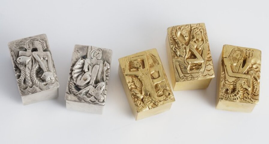 Les Filles de Neptune, Series of Five Boxes