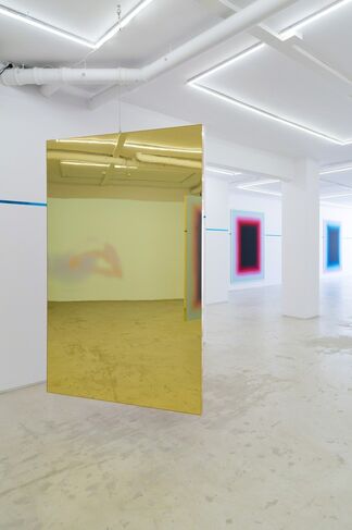 JONNY NIESCHE - FLOATING OVER LOVERS IN CLOUDS OF SIGNS, installation view