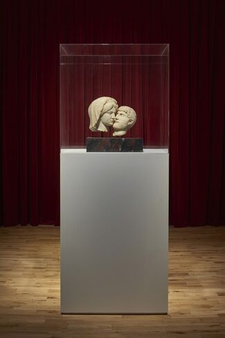 Francesco Vezzoli's Eternal Kiss, installation view