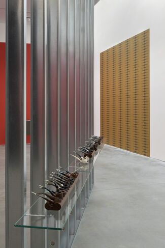 HAIM STEINBACH "Collections", installation view