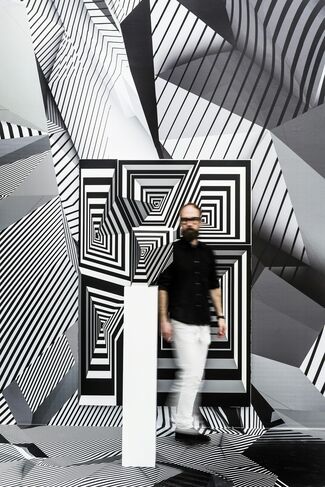 Tobias Rehberger. Home and Away and Outside, installation view