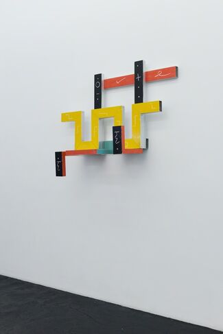 Keith Sonnier »Portal Series and Selected Early Works«, installation view
