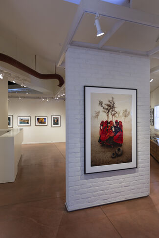 Steve McCurry: Its Own Place and Feeling, installation view
