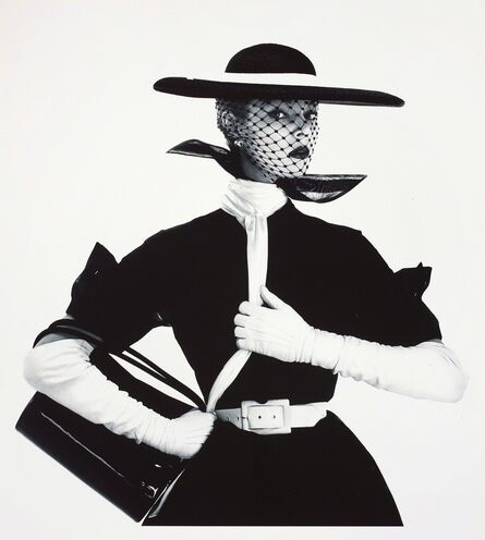 Irving Penn, ‘Black and White Fashion (with Handbag) (Jean Patchett), New York, 1950’, 1950-printed 1984