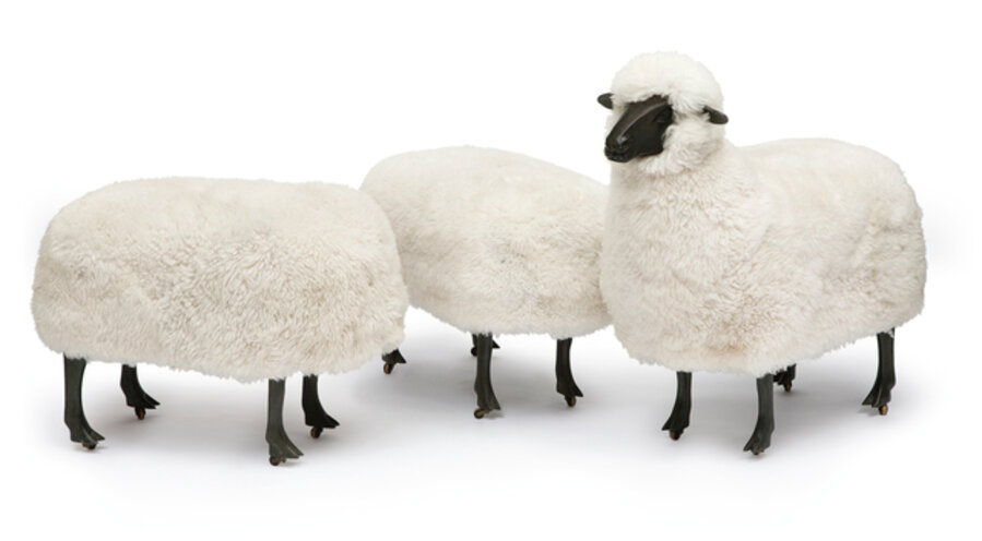 Moutons de Laine, A Sheep and Two Ottomans