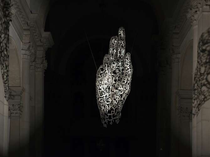 Together by Jaume Plensa