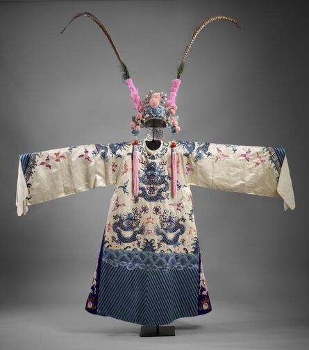 ‘Court General Robe with dragon motifs and headdress with Reeves's pheasant feathers’, Early 19th century