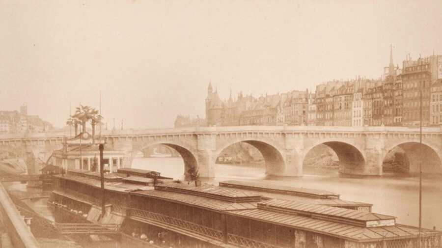 View of Le Pont Neuf and Île de la Cité from Le Quai du Louvre