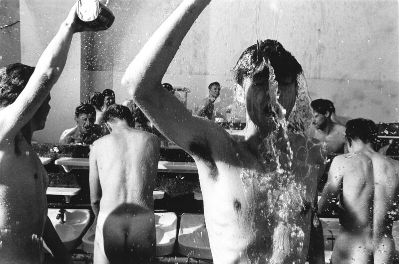 Will McBride, ‘Mike und andere Schüler giessen Wasser uber sich’, 1963, Photography, Gelatin silver print, CLAMP