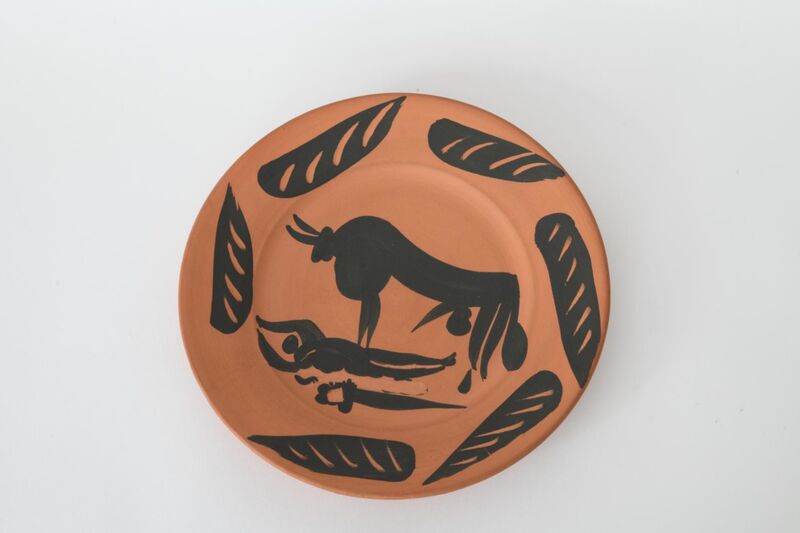 Pablo Picasso, ‘Scène de tauromachie’, 1957, Sculpture, Red earthenware clay, engobe decoration, knife engraved, BAILLY GALLERY
