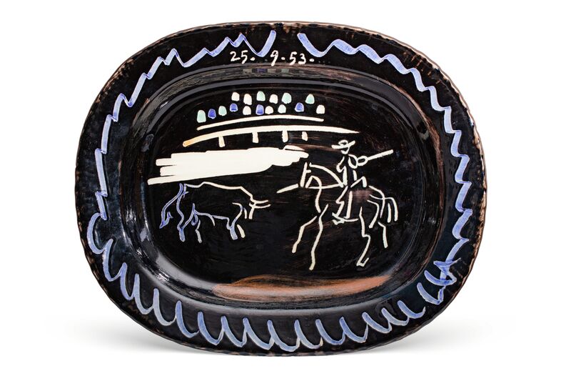 Pablo Picasso, ‘Corrida sur fond noir (A.R.198)’, Design/Decorative Art, Painted and glazed ceramic plate, Leclere 