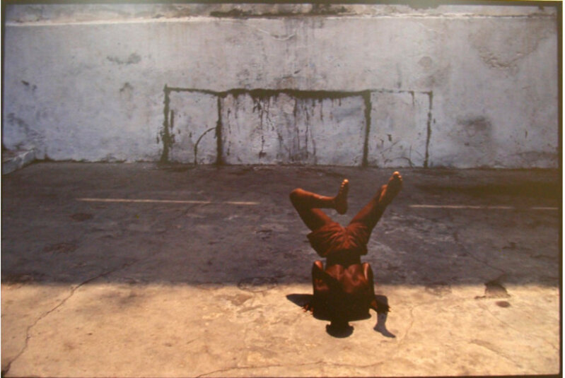 Miguel Rio Branco, ‘Enfant la tête à l'envers’, 1985, Photography, Ilfochrome, Galerie Mitterrand