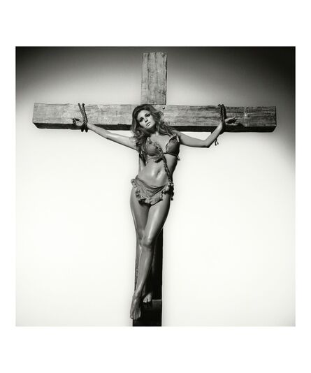 Terry O'Neill, ‘Raquel Welch on the cross, Los Angeles’, 1970