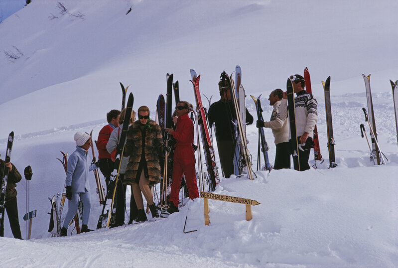 Slim Aarons, ‘Skiers At Gstaad’, 1969, Photography, C print, IFAC Arts