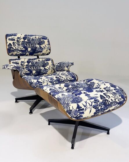 Charles and Ray Eames, ‘670 Lounge Chair & 671 Ottoman in Beata Heuman Willow Linen Cotton’, 1971-1974