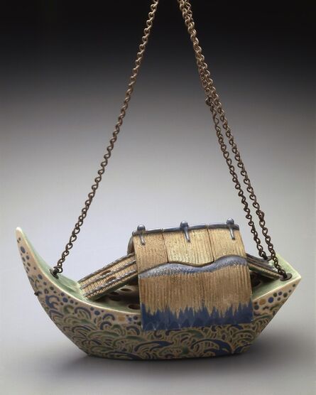 ‘Kyoyaki incense Burner (Koro) and Lid in the Shape of A Boat’, 1700s