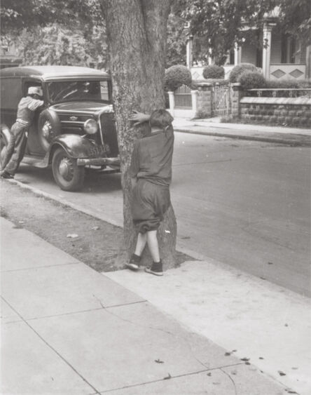 Helen Levitt, ‘Brooklyn’, ca. 1939