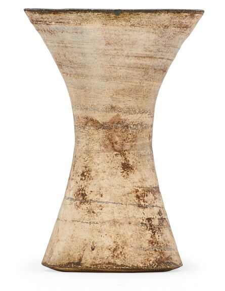 Hans Coper, ‘Corseted vase, England’