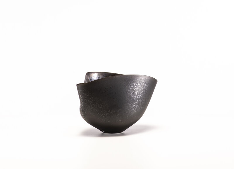 Sara Flynn, ‘Low Flection Bowl’, 2019, Sculpture, Porcelain, Sokyo Gallery