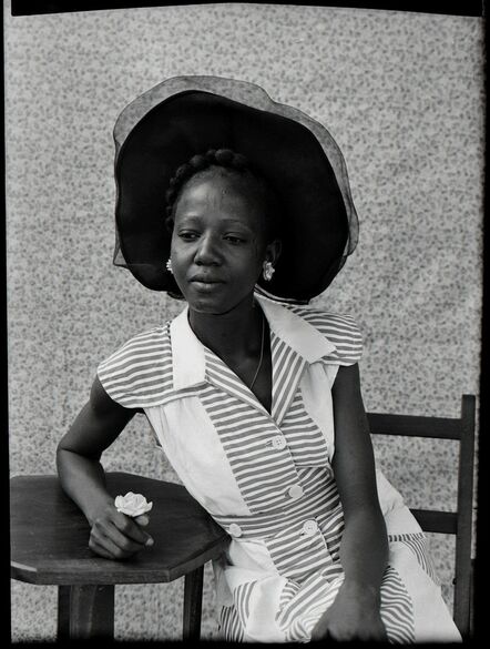 Seydou Keïta, ‘Sans titre (MA.KE.025-00015 BOX)’, 1959