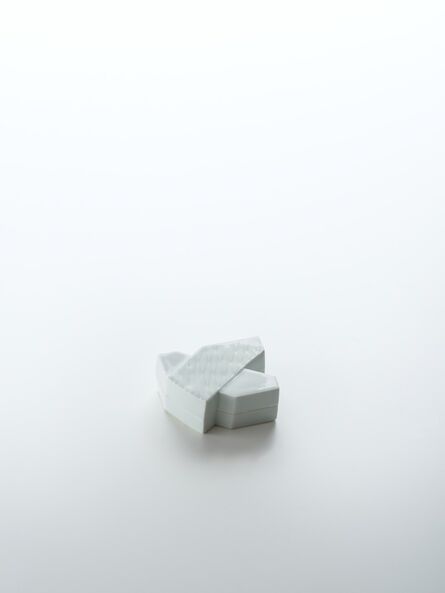Peter Mark Hamann, ‘Sculpted Blue-White Porcelain Incense Box in Shape of Origami Swallow’, 2018