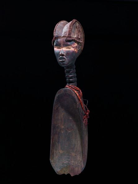 ‘Wakemia, cuillère cérémonielle à tête de femme (Wakemia, ceremonial ladle in the shape of a woman's head)’, c. 1930