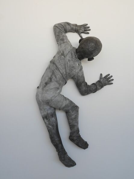 José Cobo, ‘Child crawling on the wall turning (figura de niño)’, 2014