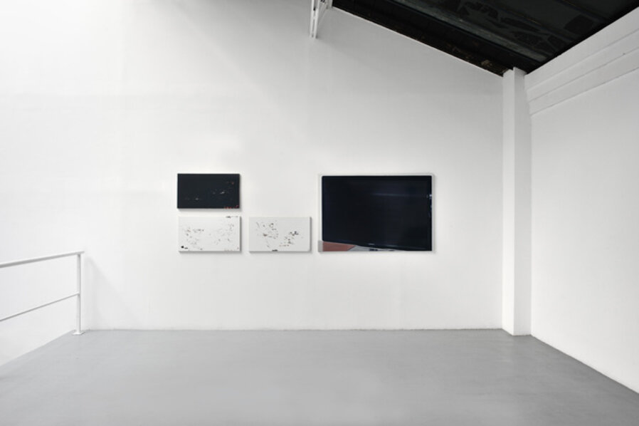 Flatscreen, B12