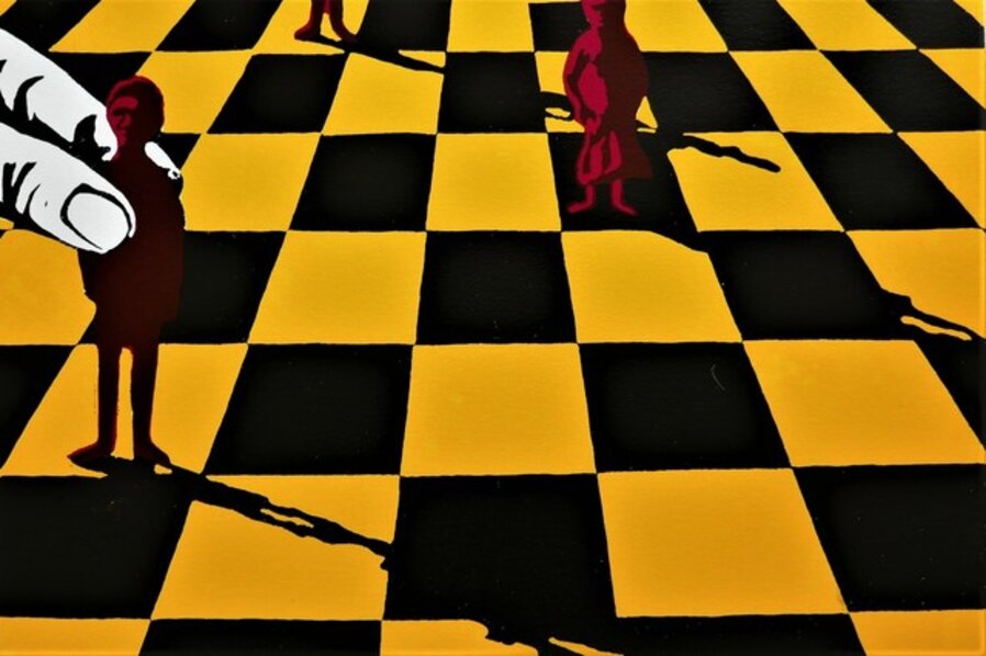 Pawns—Yellow
