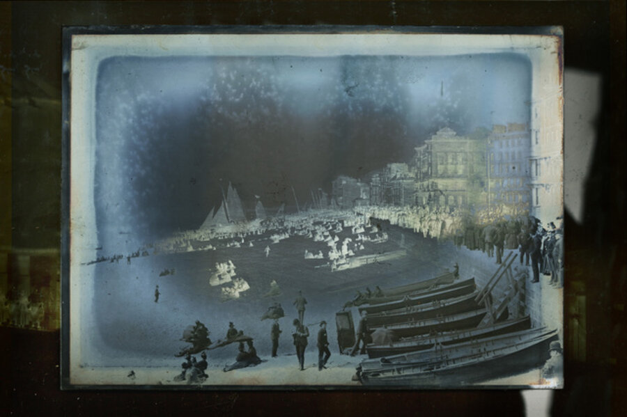 Chemistry of Light No.41: Bank Holiday Crowd