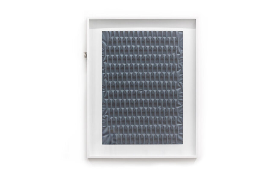 SCORE: GREY-BLUE LOZENGE