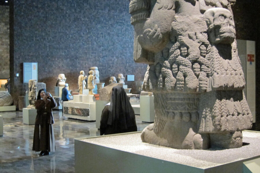 Falda de serpientes (from the series Notes on the Total Destruction of the National Museum of Anthropology)
