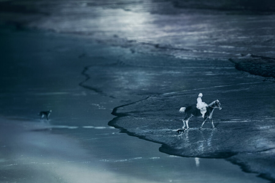 Chemistry of Light No.40: Rider to the Sea